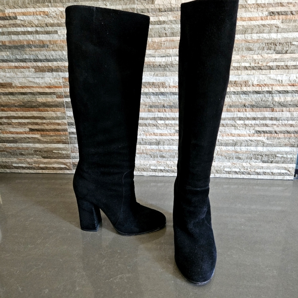 Dolce and Gabbana black suede boots
